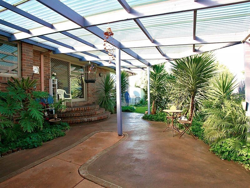 7 Fernshaw Gardens, Hallam VIC 3803