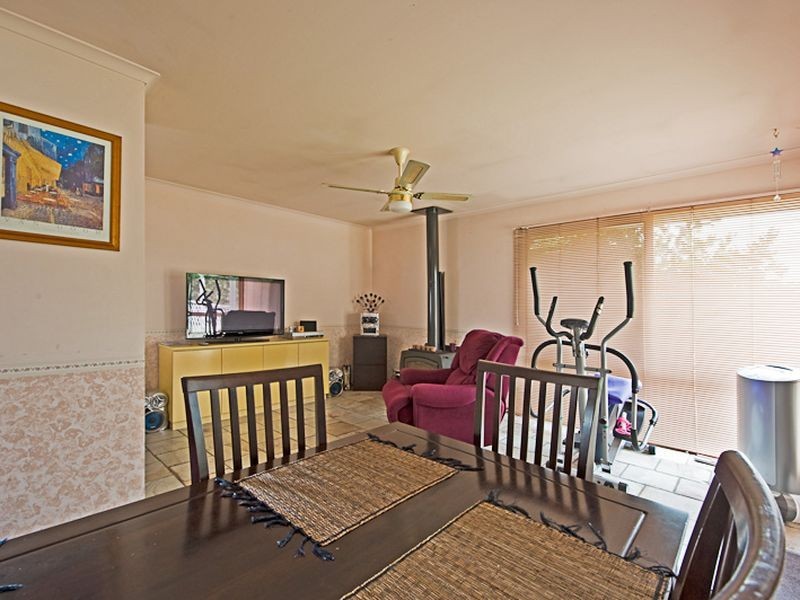 4 Catherine Edey Place, Hampton Park VIC 3976