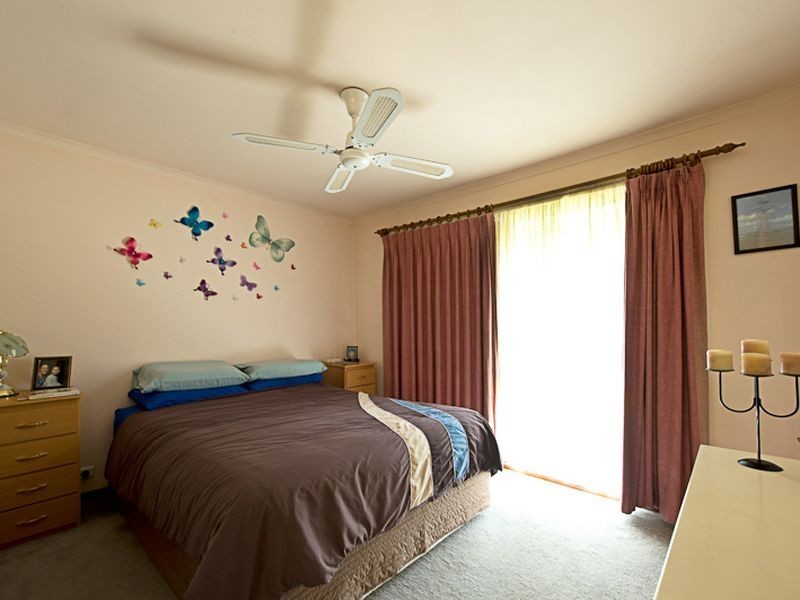 4 Catherine Edey Place, Hampton Park VIC 3976