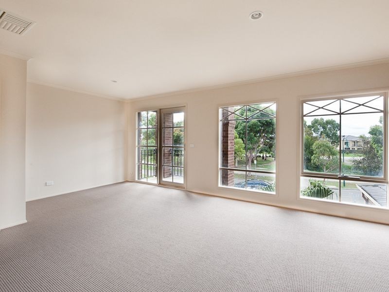 35 Louise Baille Avenue, Narre Warren South VIC 3805