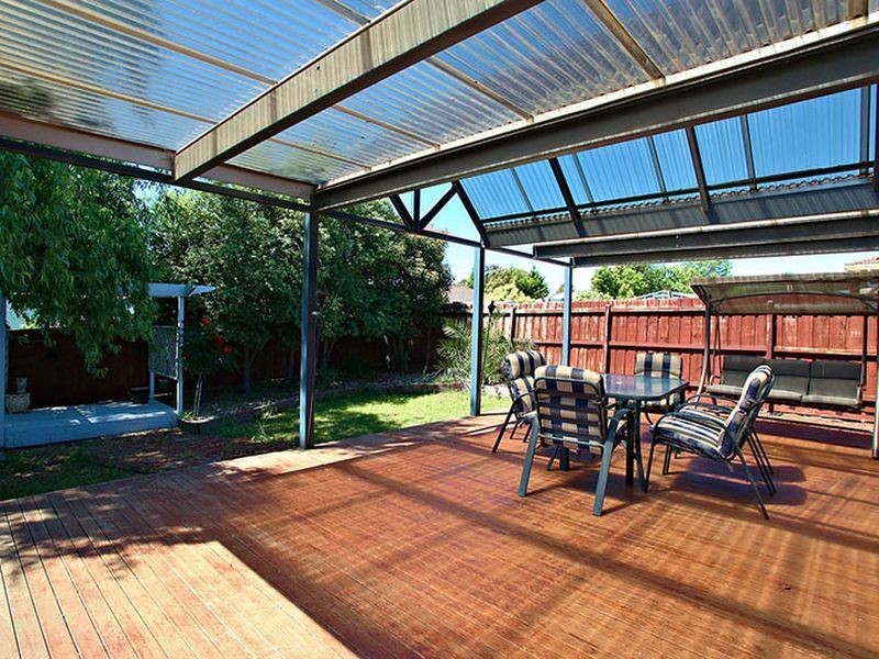 11 Highton Close, Hampton Park VIC 3976