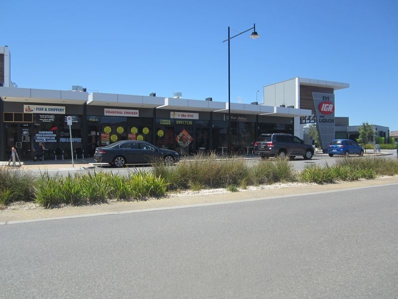 17 Perry Circuit, Cranbourne North VIC 3977