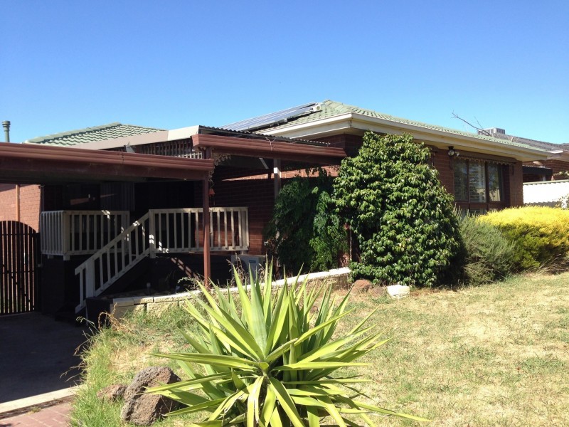 210 James Cook Drive, Endeavour Hills VIC 3802