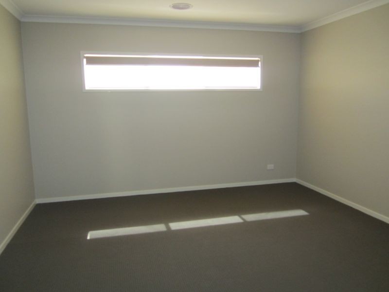 5 Fulham Close, Hampton Park VIC 3976