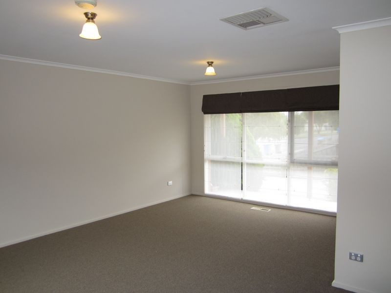 48 Cairns Road, Hampton Park VIC 3976