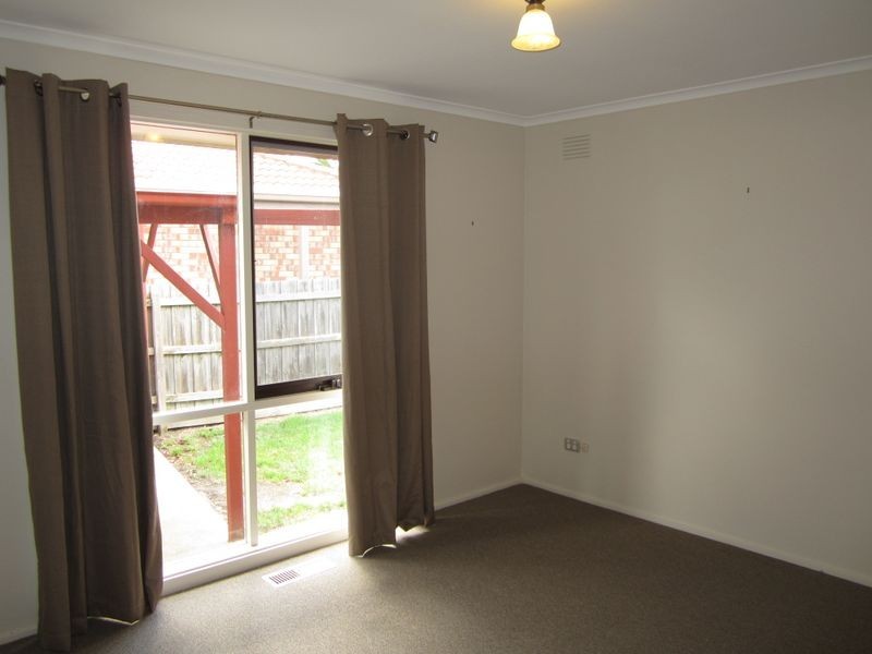 48 Cairns Road, Hampton Park VIC 3976