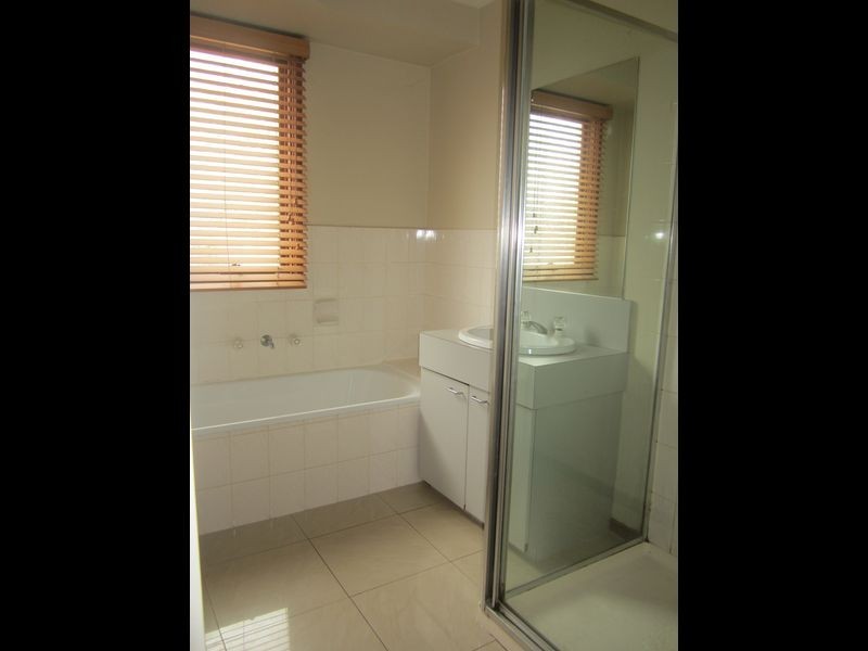 15 Narellan Drive, Hampton Park VIC 3976