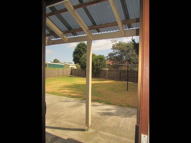 15 Narellan Drive, Hampton Park VIC 3976