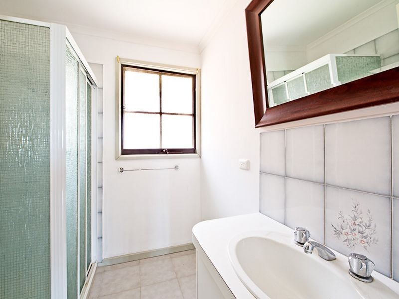 1 Brett Place, Endeavour Hills VIC 3802