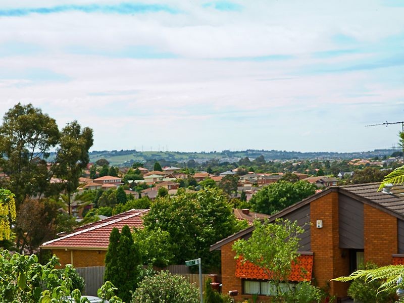 1 Brett Place, Endeavour Hills VIC 3802