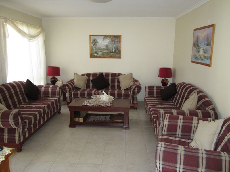 7 The Parkway, Hampton Park VIC 3976