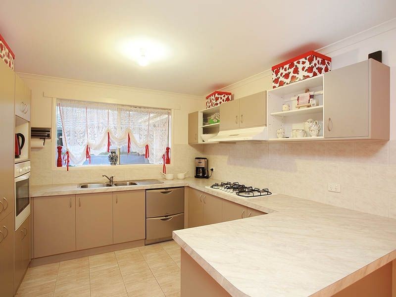 9 Gramar Way, Hampton Park VIC 3976