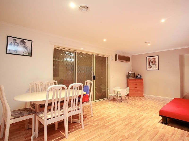 9 Gramar Way, Hampton Park VIC 3976