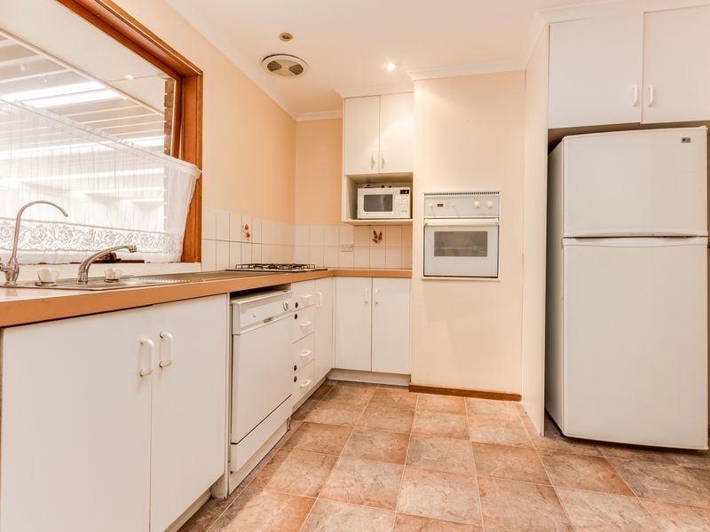 18 Summit Court, Hampton Park VIC 3976