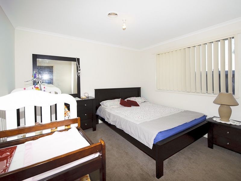 1 Olive Road, Hampton Park VIC 3976