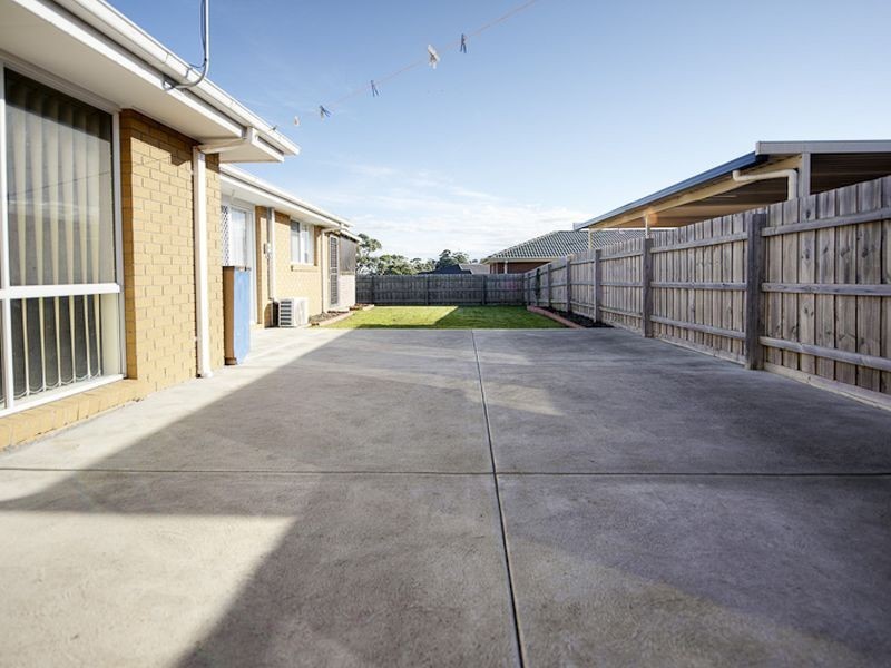 1 Olive Road, Hampton Park VIC 3976