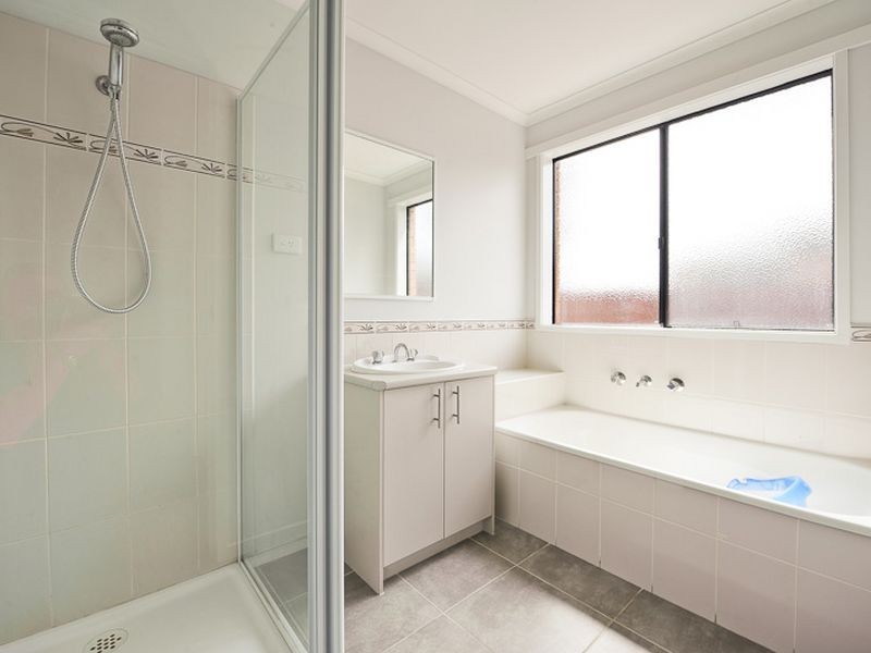 2 Ingel Place, Hampton Park VIC 3976