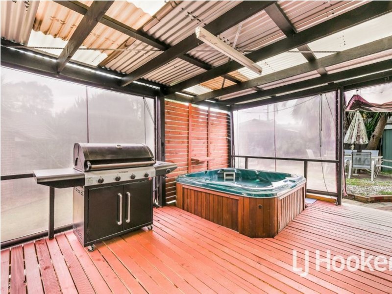 5 Breydon Place, Hampton Park VIC 3976