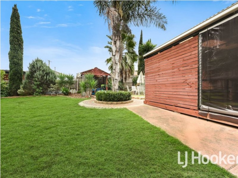 5 Breydon Place, Hampton Park VIC 3976