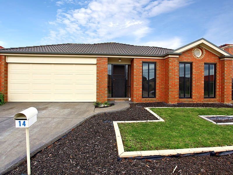 14 Pendulum Place, Berwick VIC 3806