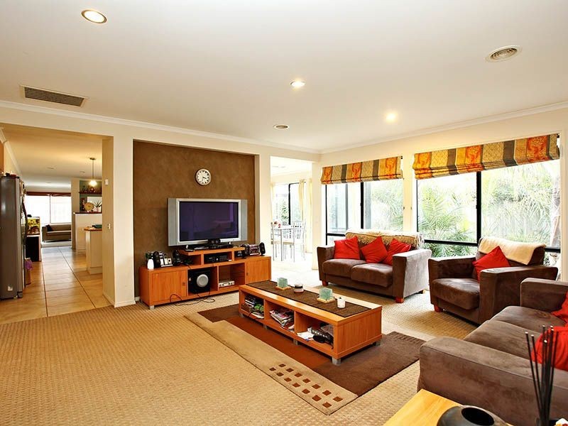 14 Pendulum Place, Berwick VIC 3806