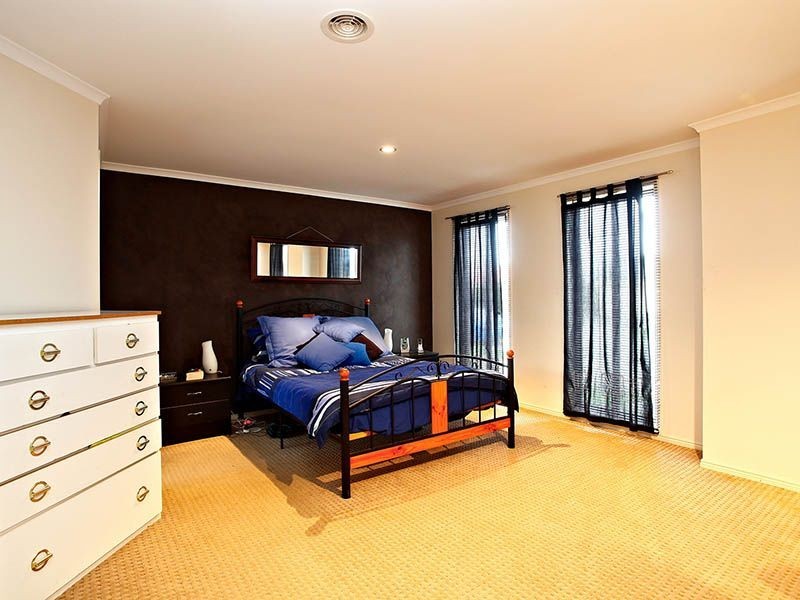 14 Pendulum Place, Berwick VIC 3806