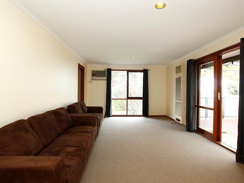 16 Lauren Drive, Hampton Park VIC 3976