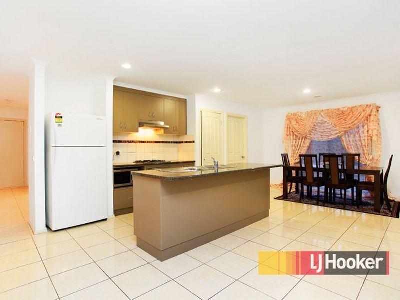 6 Rosebush Court, Lyndhurst VIC 3975