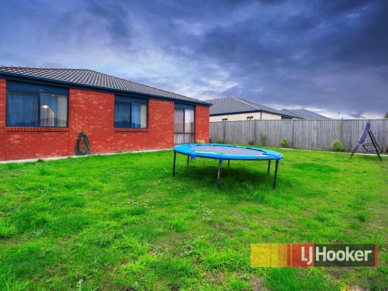 6 Rosebush Court, Lyndhurst VIC 3975