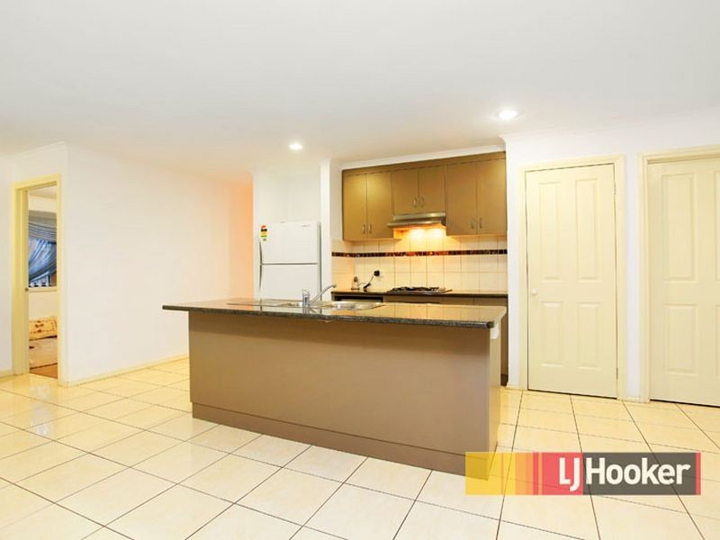 6 Rosebush Court, Lyndhurst VIC 3975