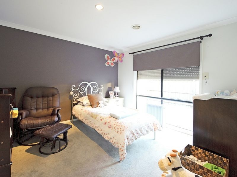 4 Dennis Close, Lynbrook VIC 3975