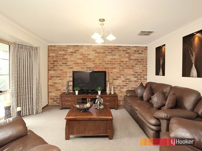 21 Godwin Avenue, Narre Warren VIC 3805