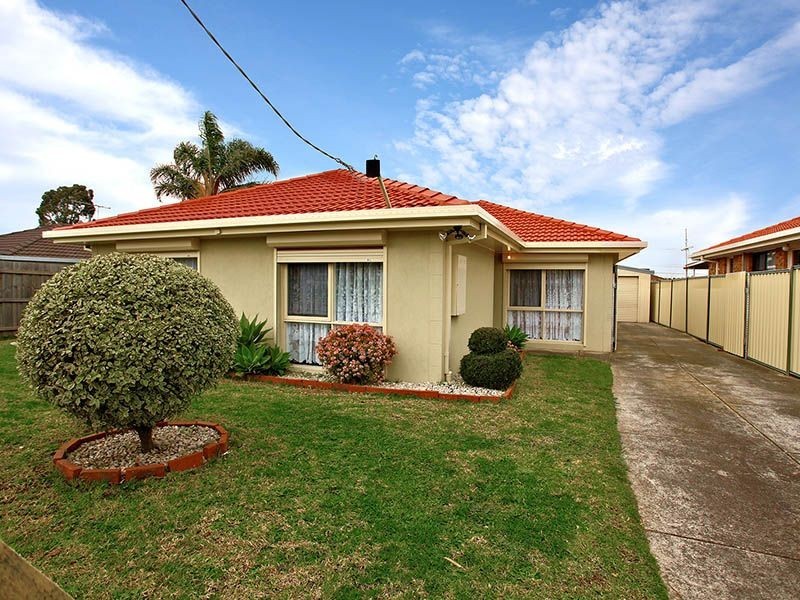 30 Lauren Drive, Hampton Park VIC 3976