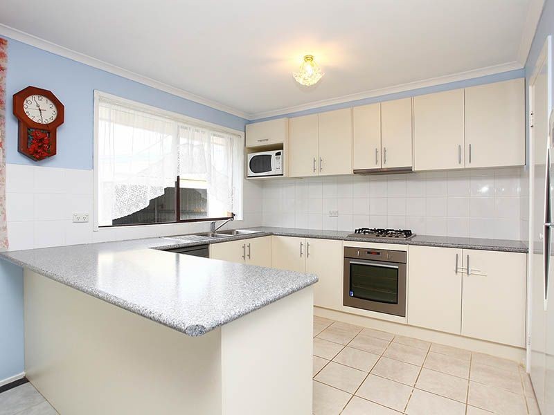 30 Lauren Drive, Hampton Park VIC 3976