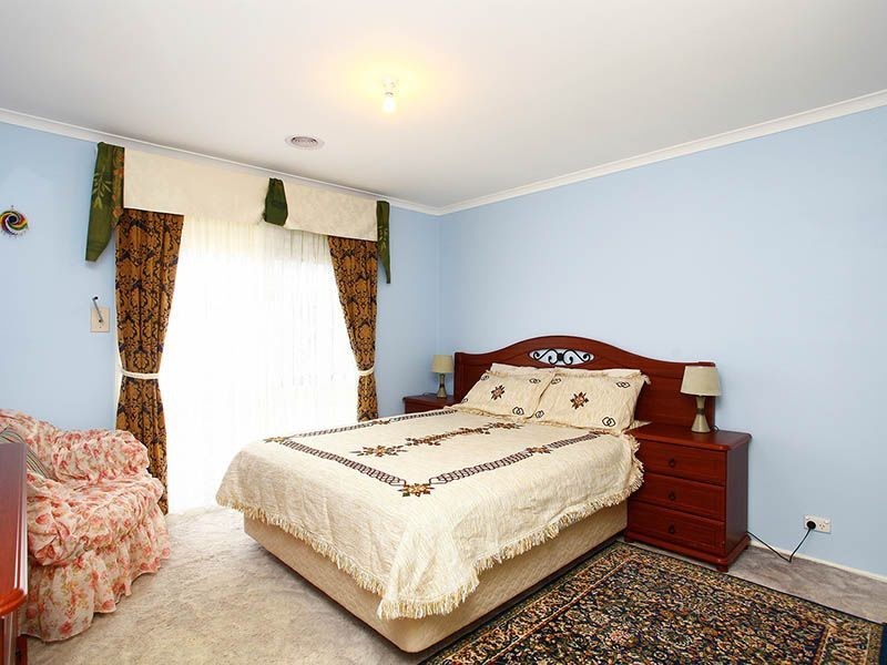 30 Lauren Drive, Hampton Park VIC 3976