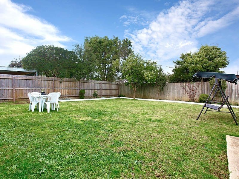 30 Lauren Drive, Hampton Park VIC 3976