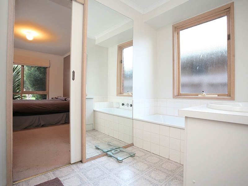 40 Beckington Crescent, Hampton Park VIC 3976