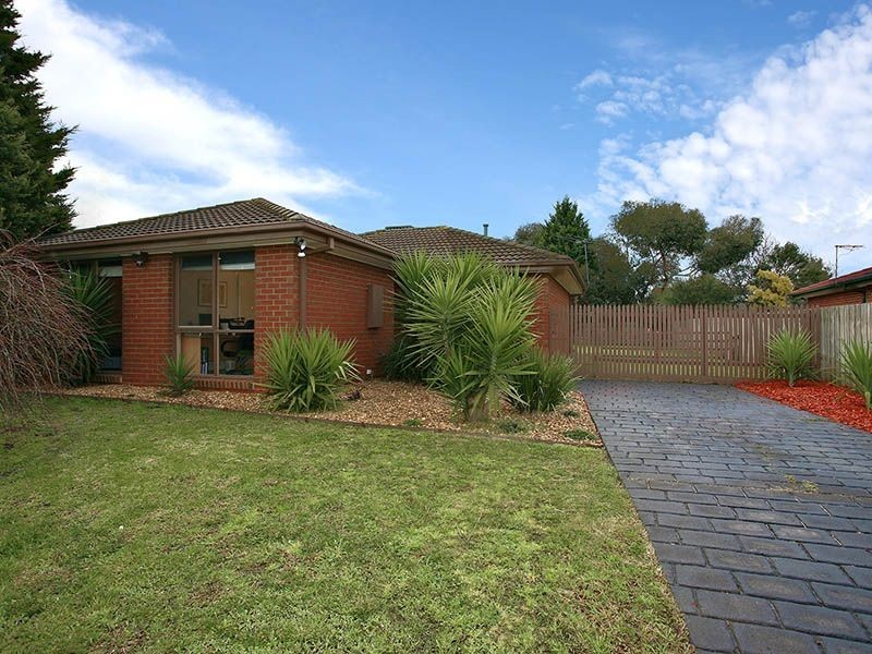 40 Beckington Crescent, Hampton Park VIC 3976