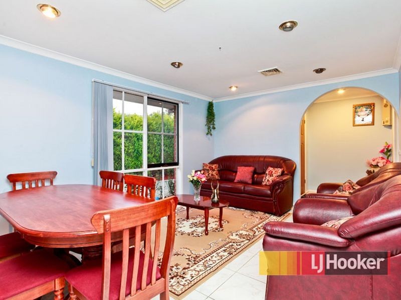 72 Justin Circuit, Hampton Park VIC 3976