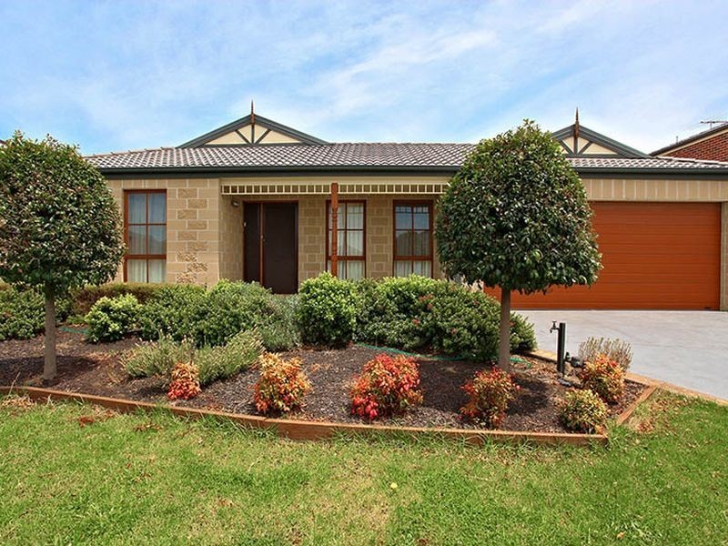 28 Red Oak Terrace, Lyndhurst VIC 3975