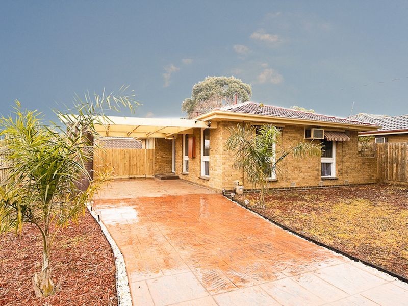 6 Latrobe Street, Cranbourne VIC 3977