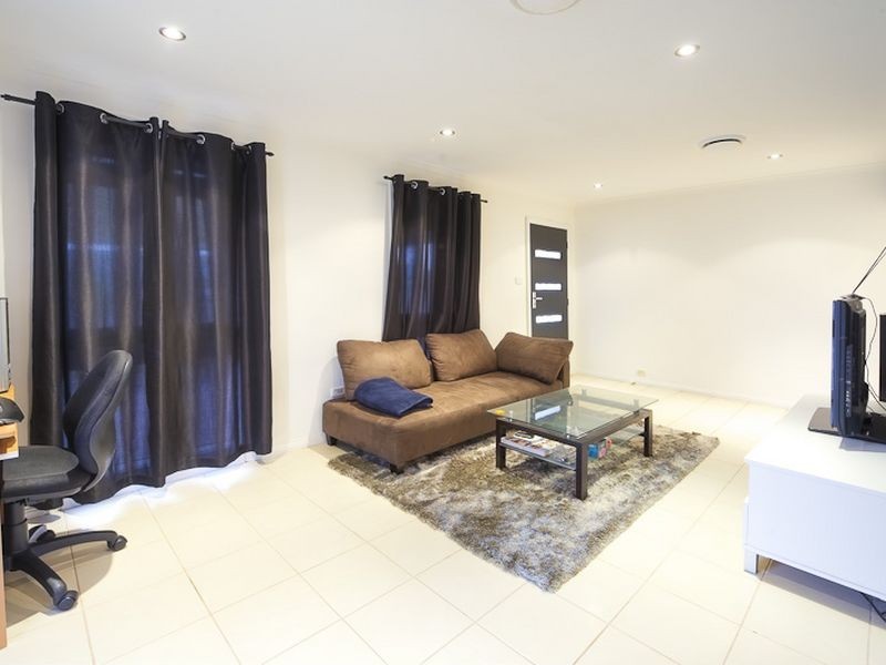 6 Latrobe Street, Cranbourne VIC 3977