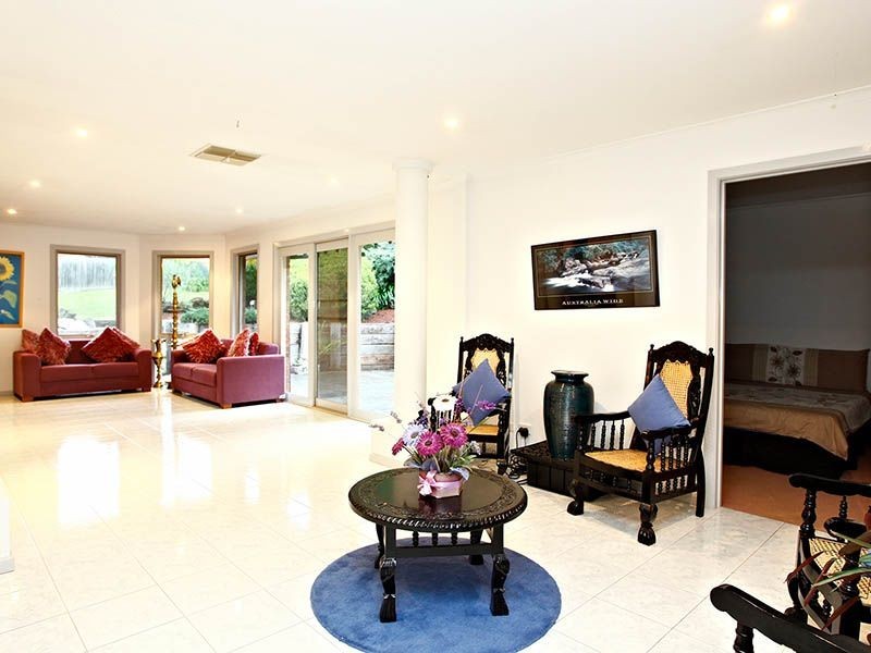 7 Bogong Close, Hallam VIC 3803