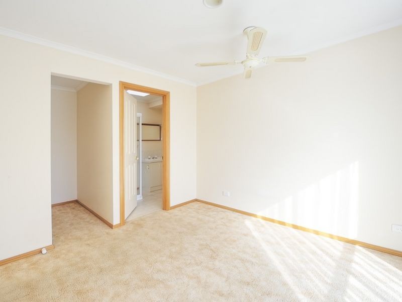 2A Bluegum Way, Hampton Park VIC 3976