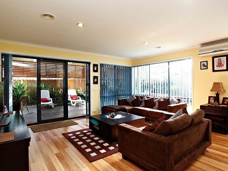 6 Dennis Close, Lynbrook VIC 3975