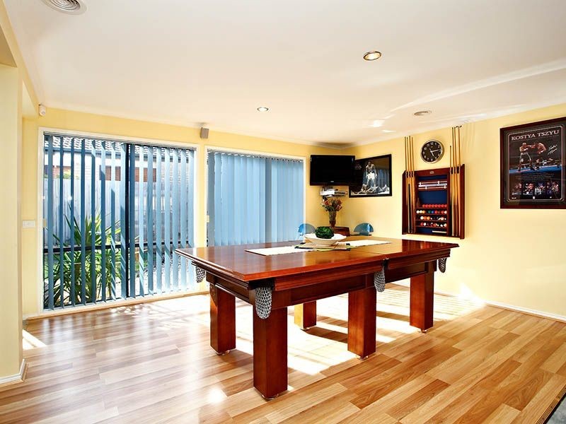 6 Dennis Close, Lynbrook VIC 3975