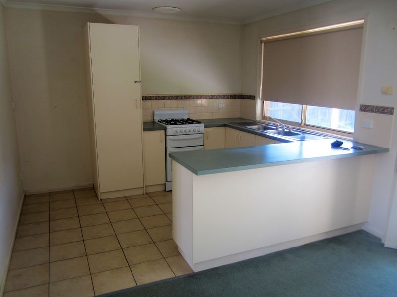 15 Eclipse Court, Hampton Park VIC 3976