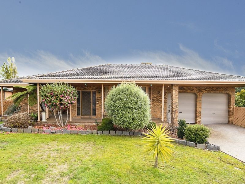 76 Shetland Street, Endeavour Hills VIC 3802