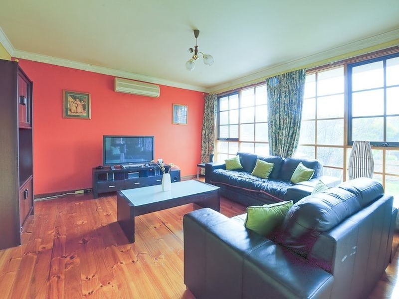 76 Shetland Street, Endeavour Hills VIC 3802