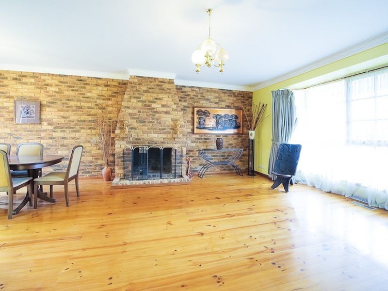 76 Shetland Street, Endeavour Hills VIC 3802